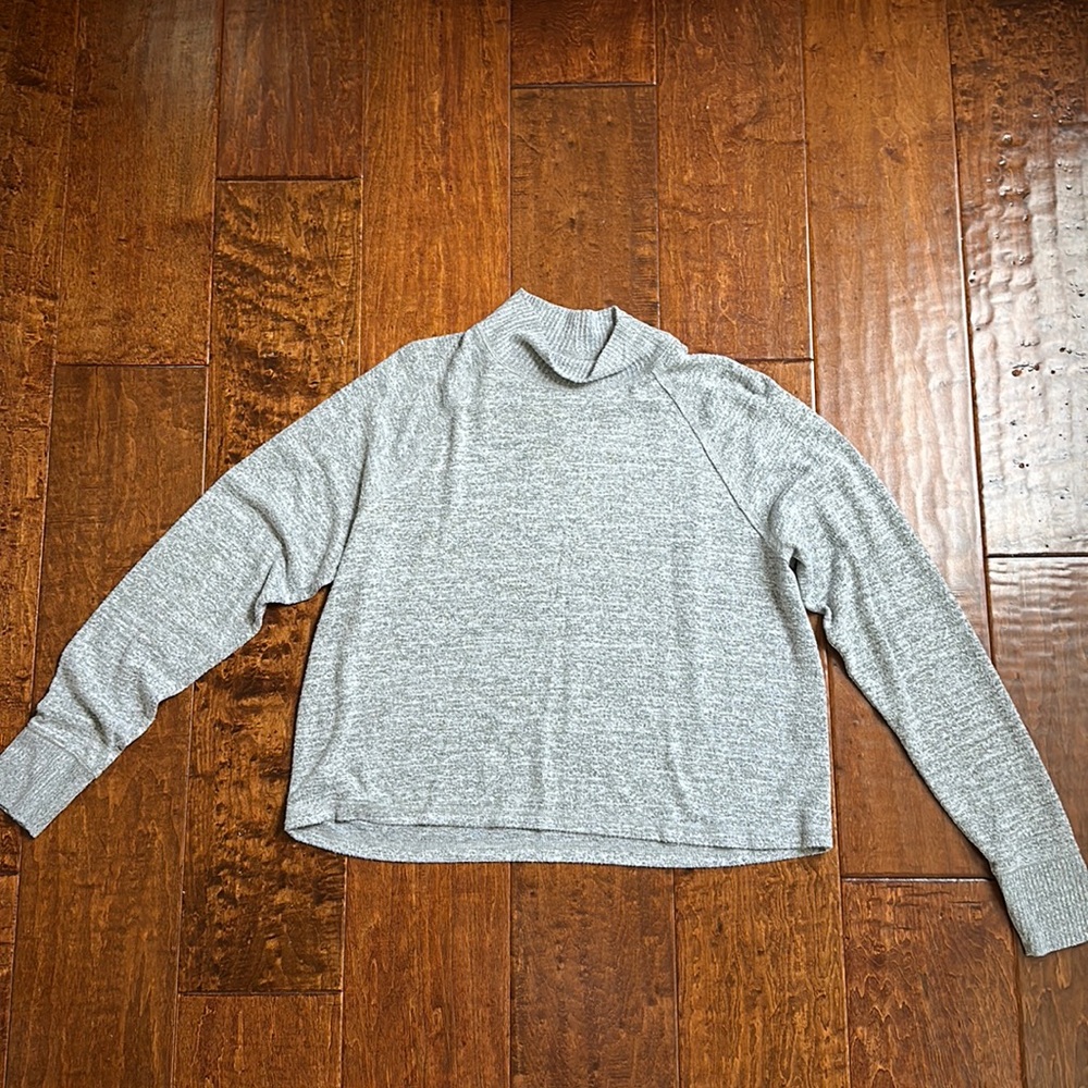 Grey ABERCROMBIE AND FITCH turtle neck